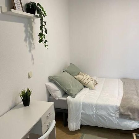 Juan Pantoja, Apartamento Para 2 En Metro Alvarado Madrid Exterior foto